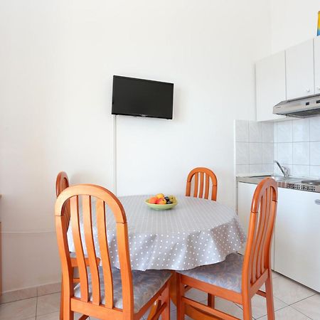 Apartments By The Sea Rastici, Ciovo - 11723 Trogir Chambre photo