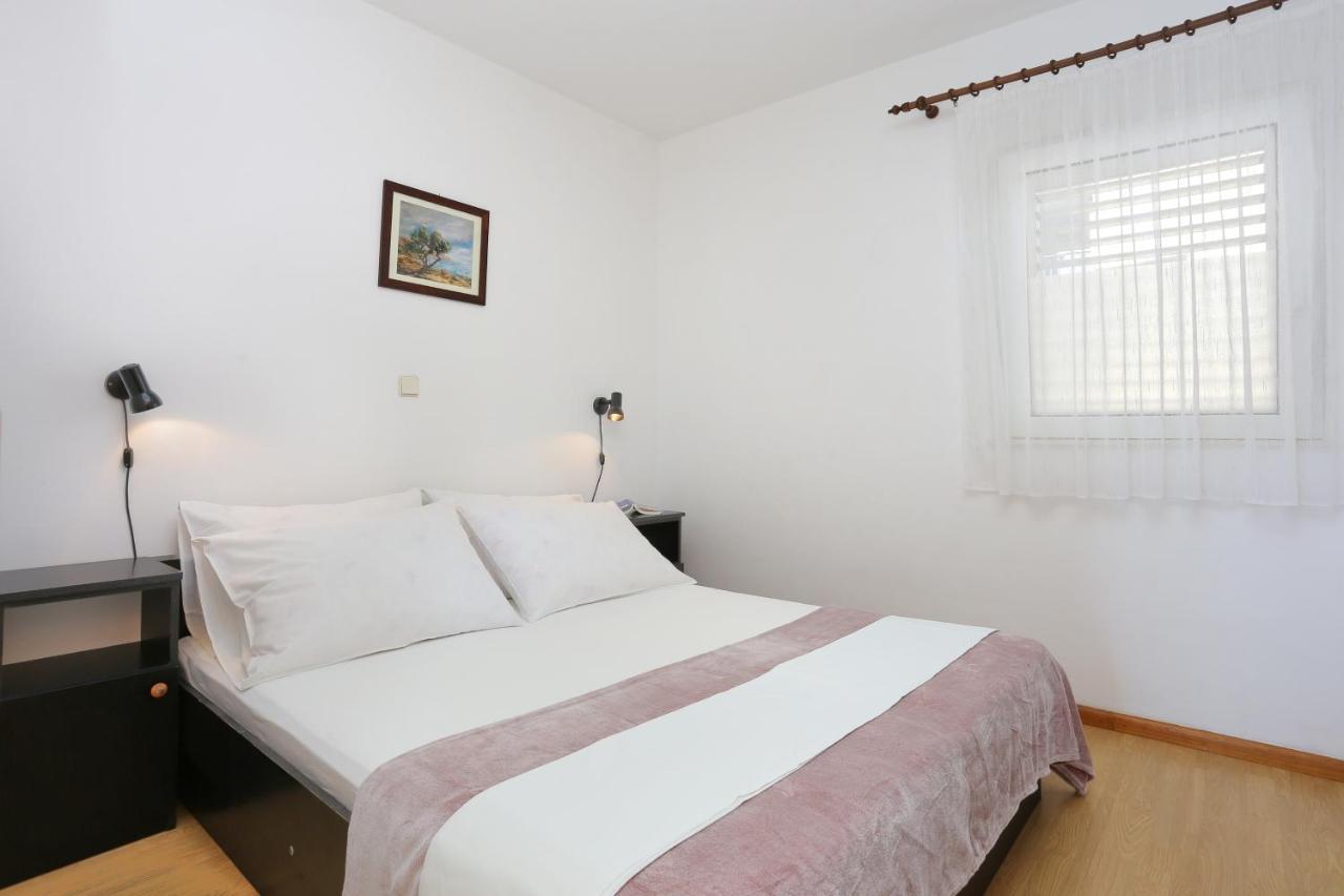 Apartments By The Sea Rastici, Ciovo - 11723 Trogir Extérieur photo