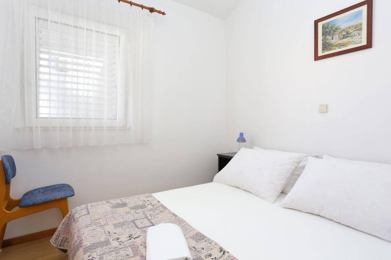 Apartments By The Sea Rastici, Ciovo - 11723 Trogir Extérieur photo